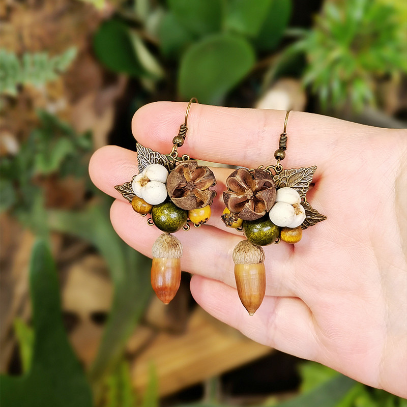 Body Jewelry Wholesale - Vintage Wooden Plant Earring Unique Acorn