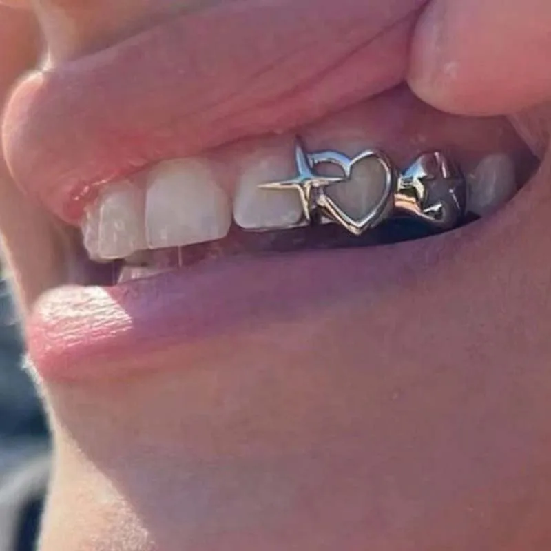 Punk Hip Hop Hollow Heart Teet - Body Jewelry Men recension och pris